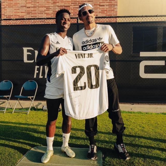 与弧顶都拉 与弧顶都拉