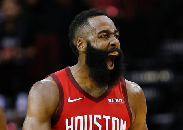 詹姆斯借高 詹姆斯借高